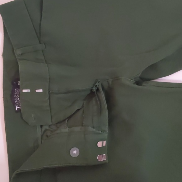 New York & Company Green panta - Picture 3 of 7